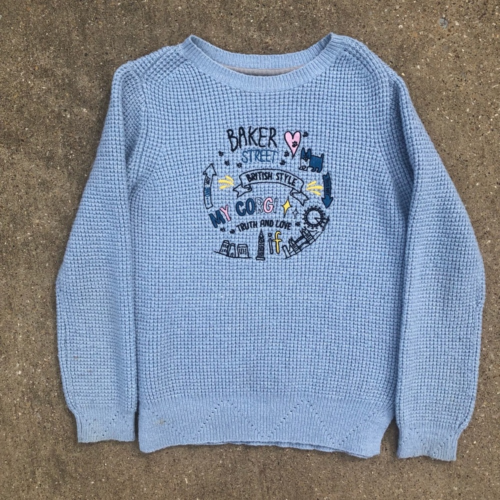 E.LAND London Themed Sweater Size M
